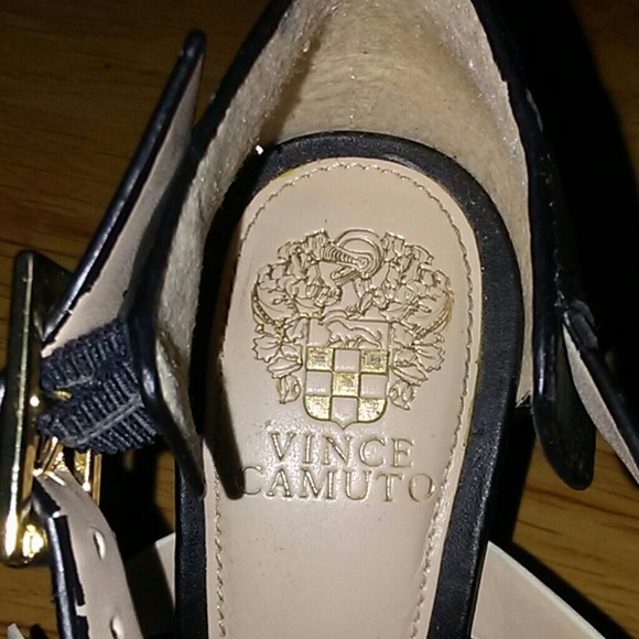 Vince Camuto heels - Picture 7 of 8